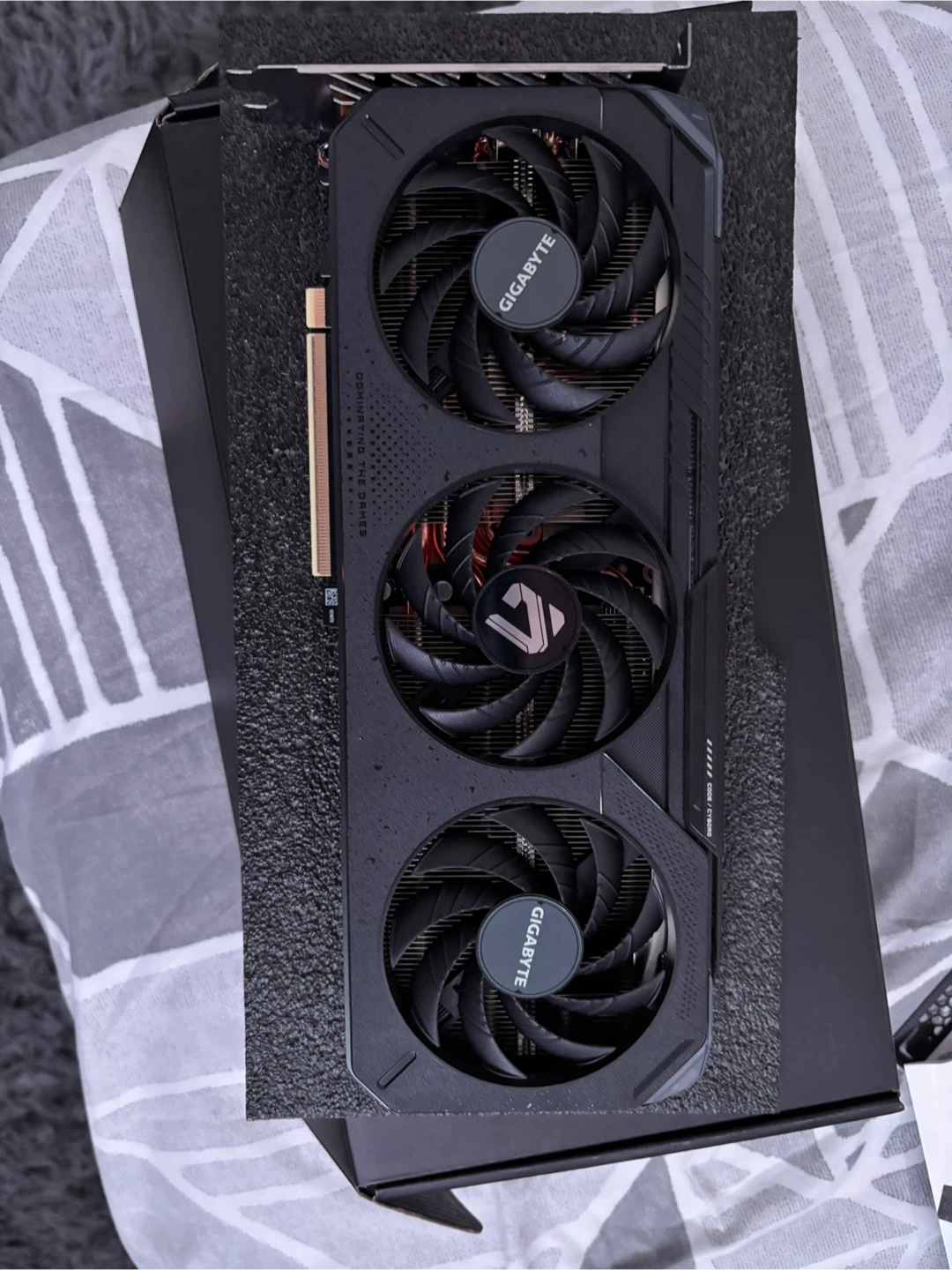 GIGABYTE Radeon RX 9060 XT Gaming OC 16G Graphics Card