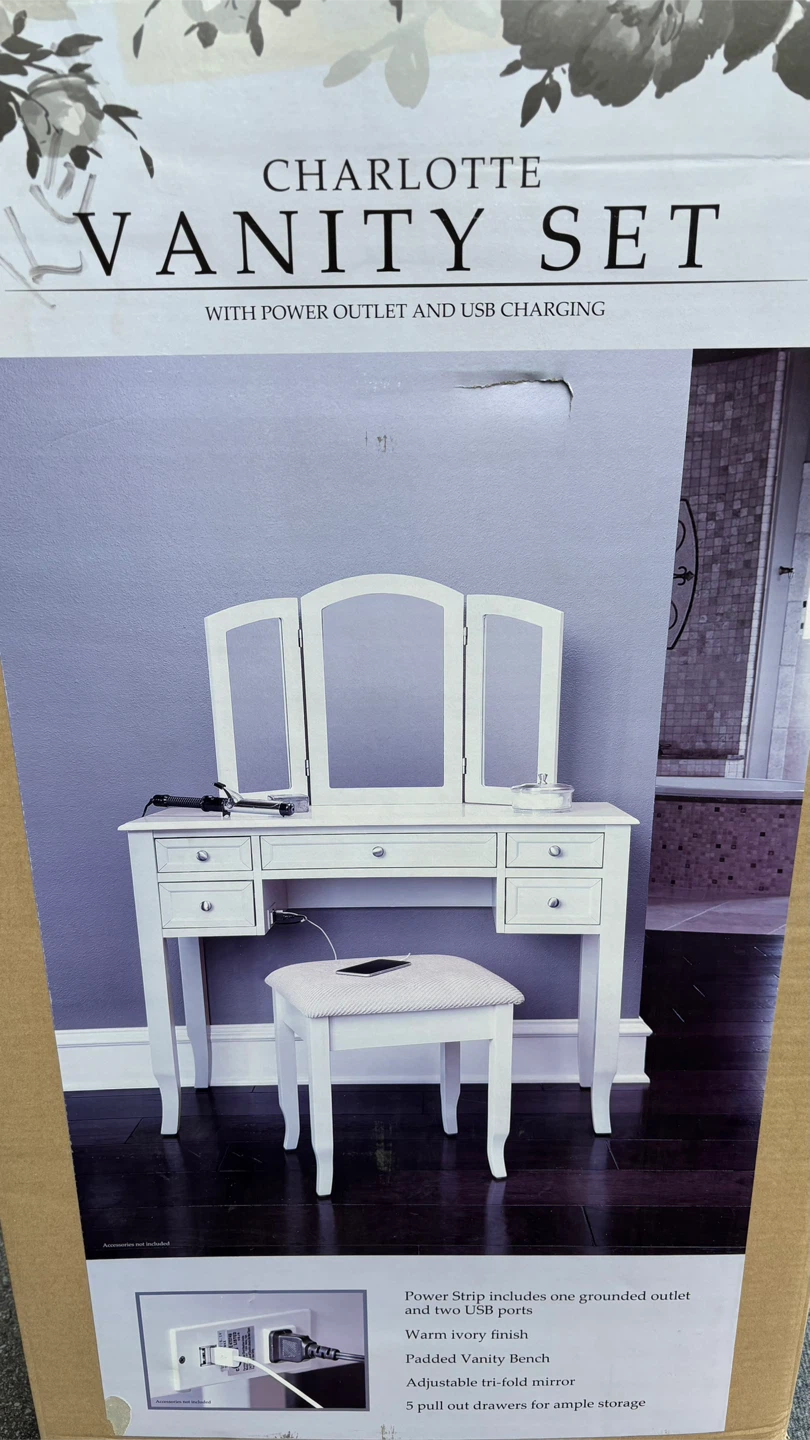 Charlotte Vanity Set with Power Outlet and USB Charging