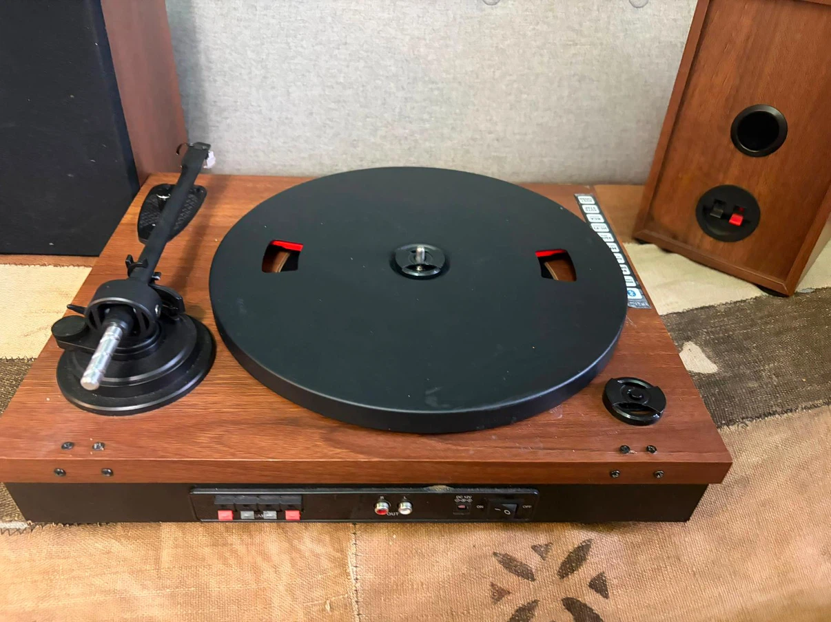 ION Audio Wooden Turntable with Hi-Fi Speakers - photo 5