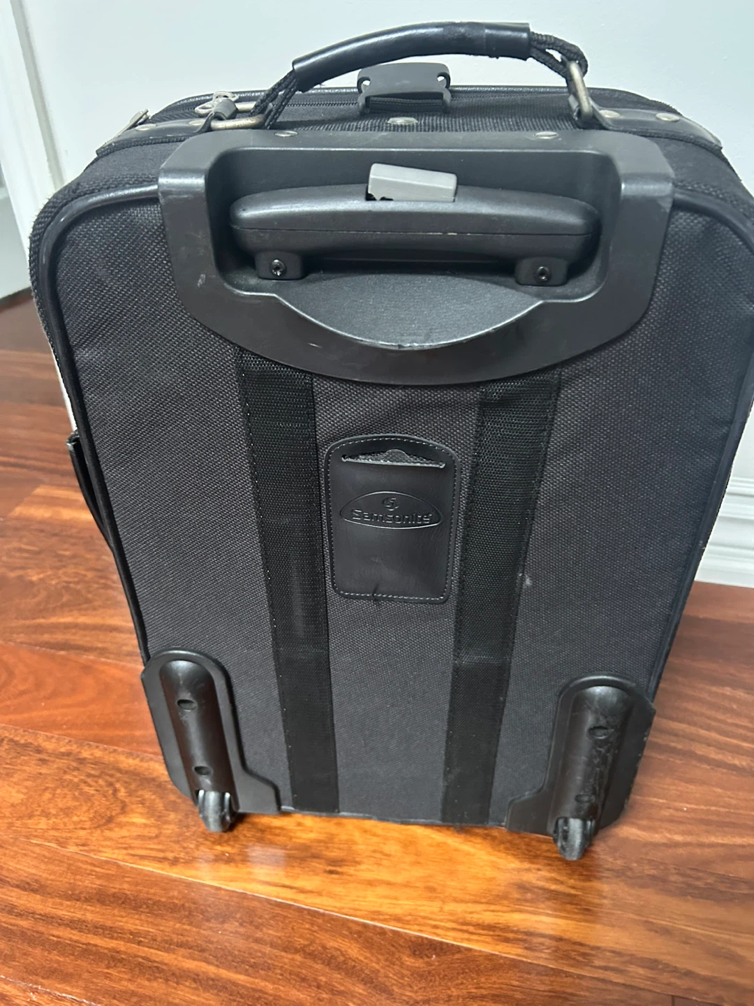 Samsonite Black Wheeled Carry-On Luggage - photo 2