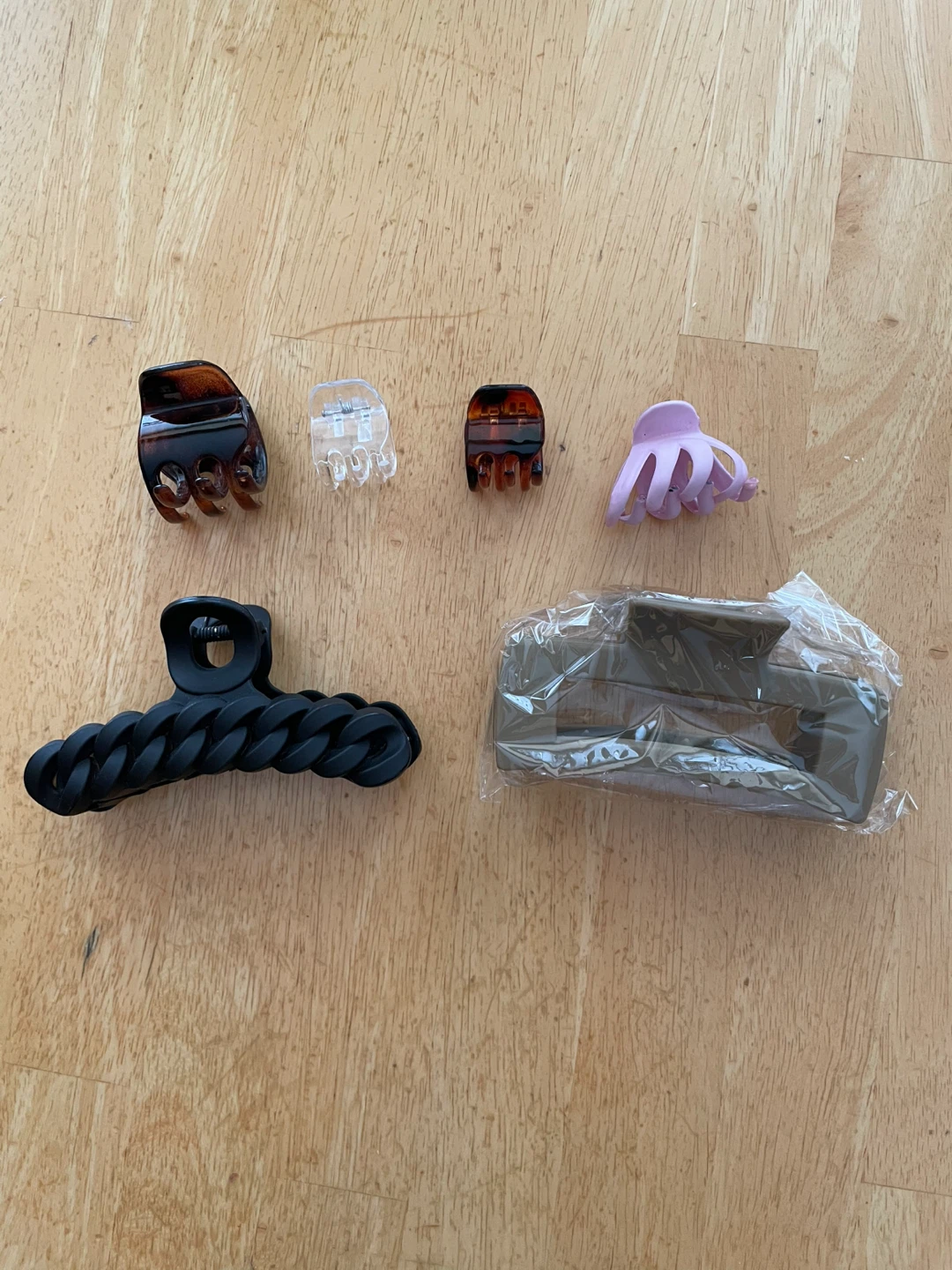 Assorted Claw Clips