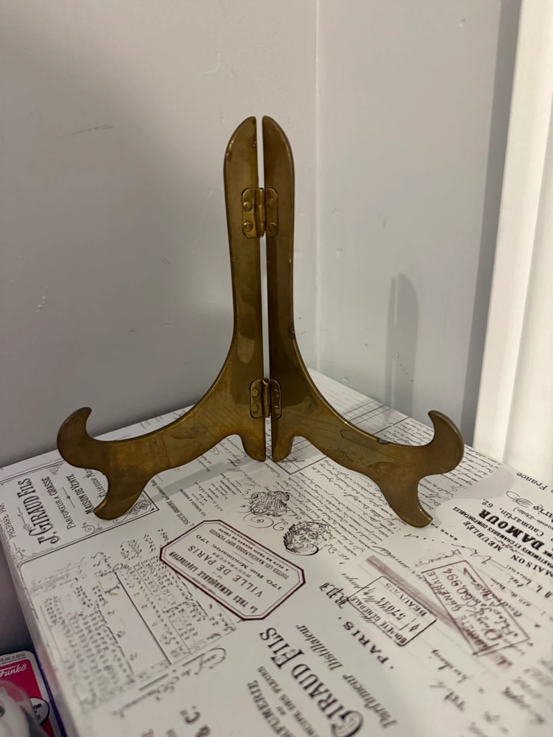 Vintage Brass Easel Display Stand - photo 2