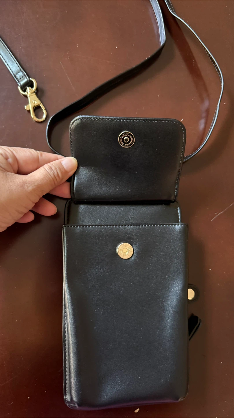 Black Leather Crossbody Wallet with Strap - photo 5