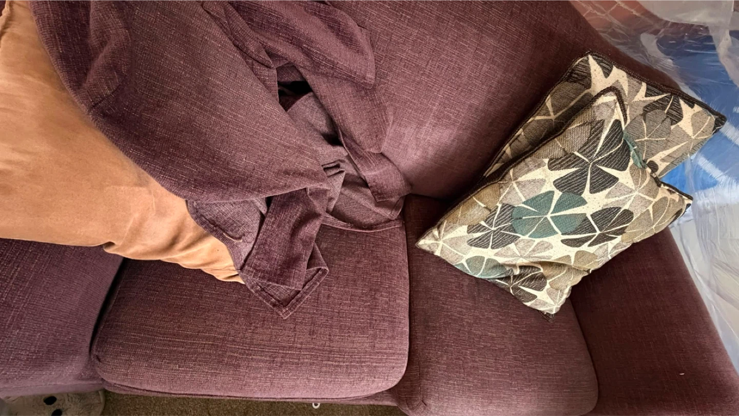 Brown 2-Seater Sofa with Accent Pillows - photo 3