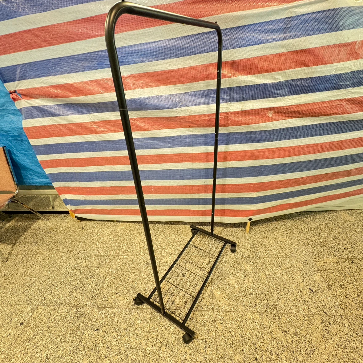 Black Metal Rolling Garment Rack - photo 3