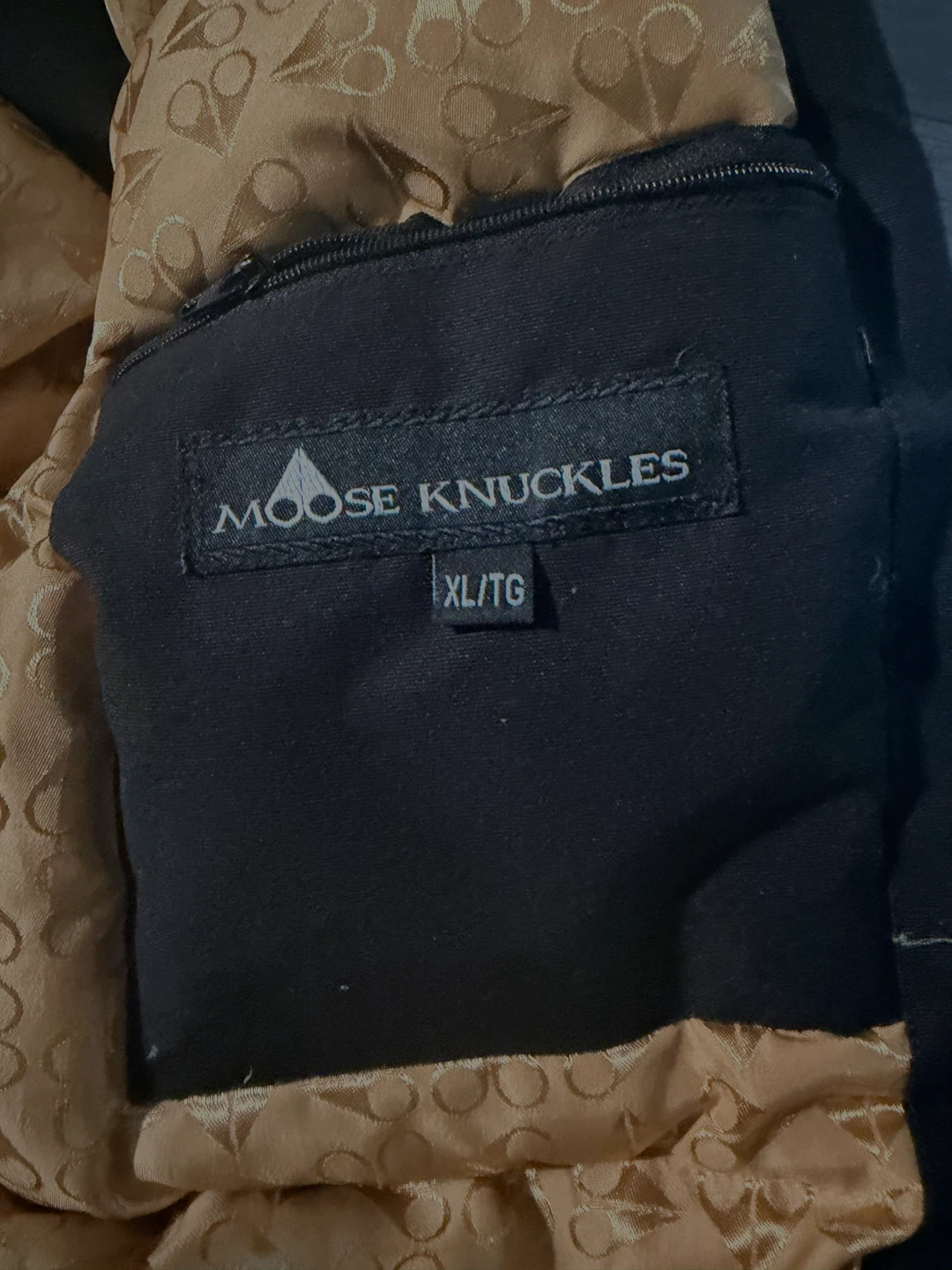Moose Knuckles Black Winter Parka Jacket - photo 3