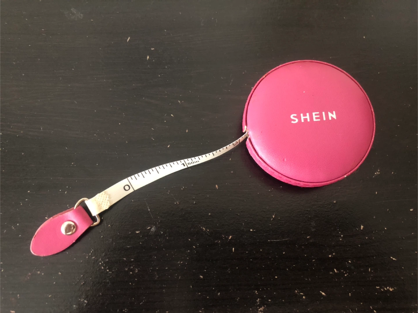SHEIN Pink Tape Measure - photo 3