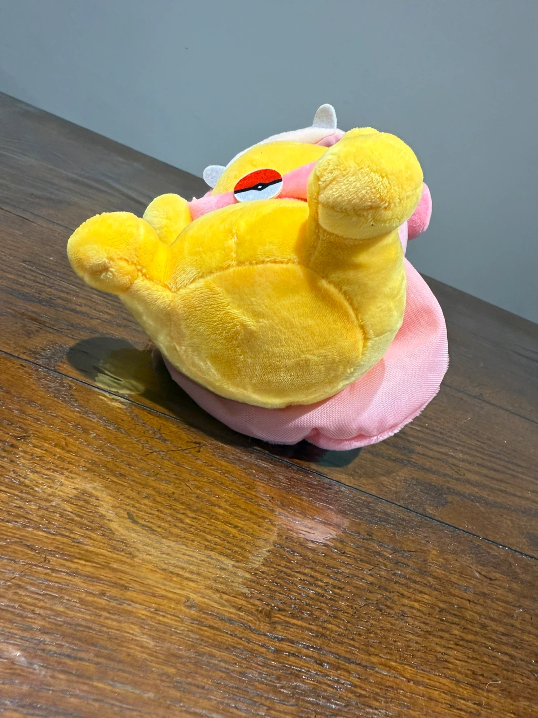 Pikachu Slowpoke Plush - Pokémon - photo 3