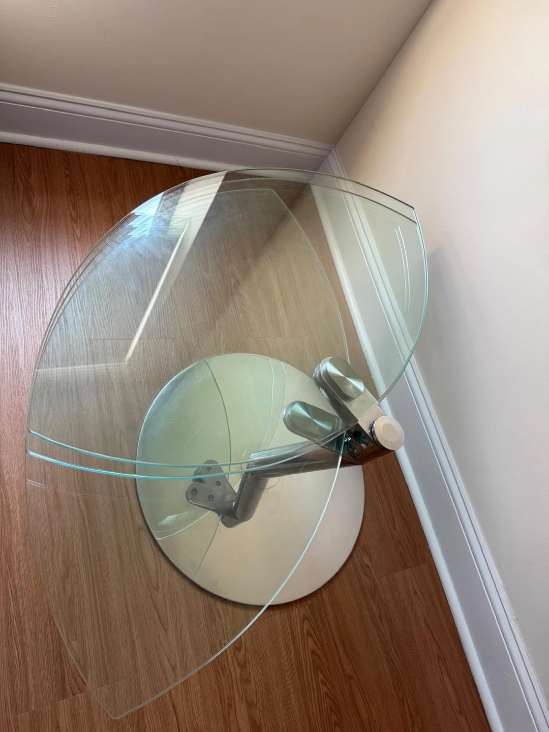 Beautiful glass coffee table for sale!! - photo 4