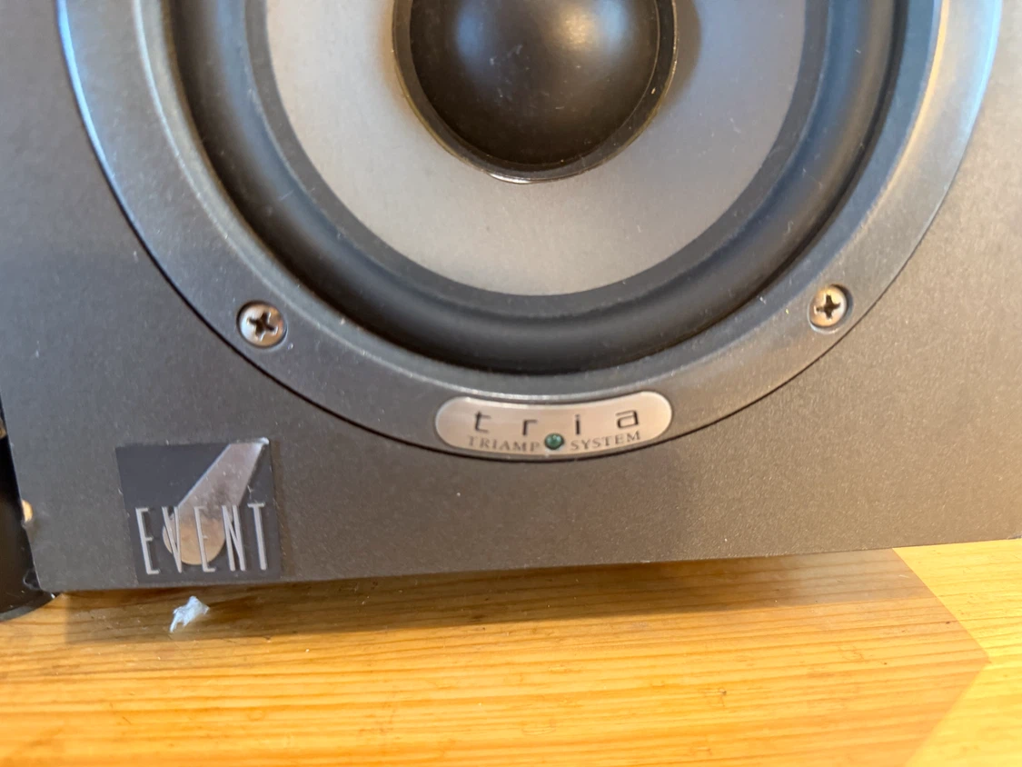 Event Electronics TRIA Professional Studio Monitors + Subwoofer - photo 5