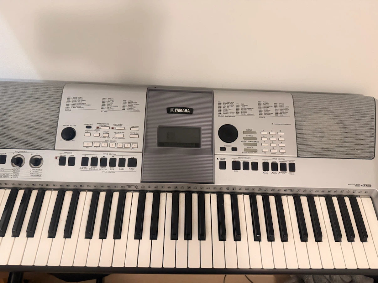 Yamaha PSR-E413 Keyboard