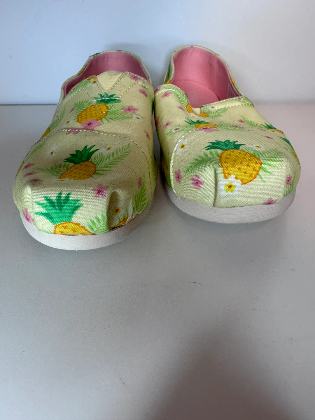 TOMS Classic Alpargata Pineapple Print Shoes Size W8 - photo 3