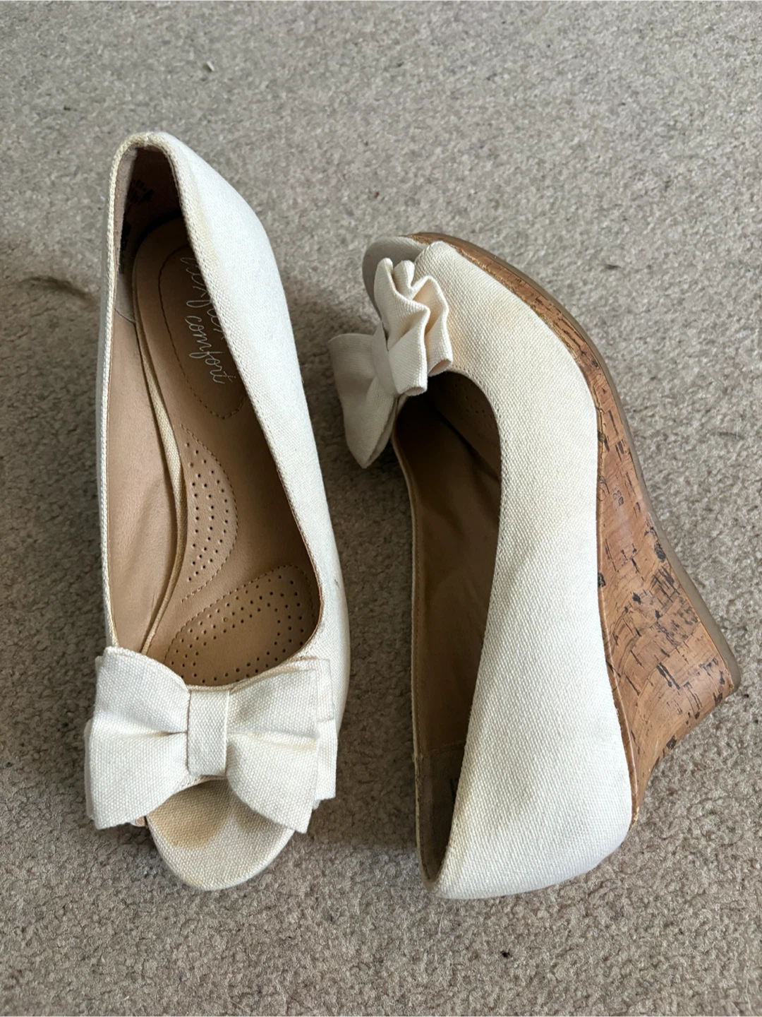 White peep toe wedge shoes with bow - photo 3