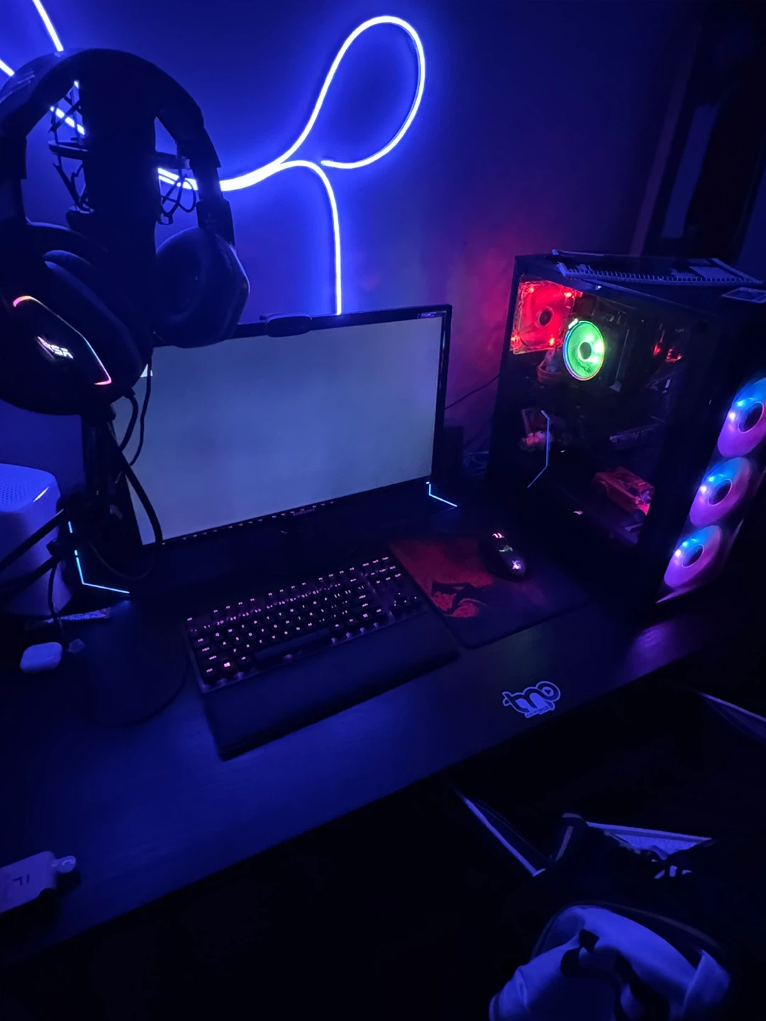 Gaming PC Setup with Headphones and Keyboard, mouse and mic
