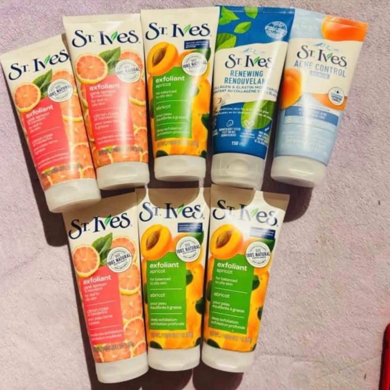 St. Ives Exfoliant Lot (Pink Lemon & Grapefruit, Apricot)