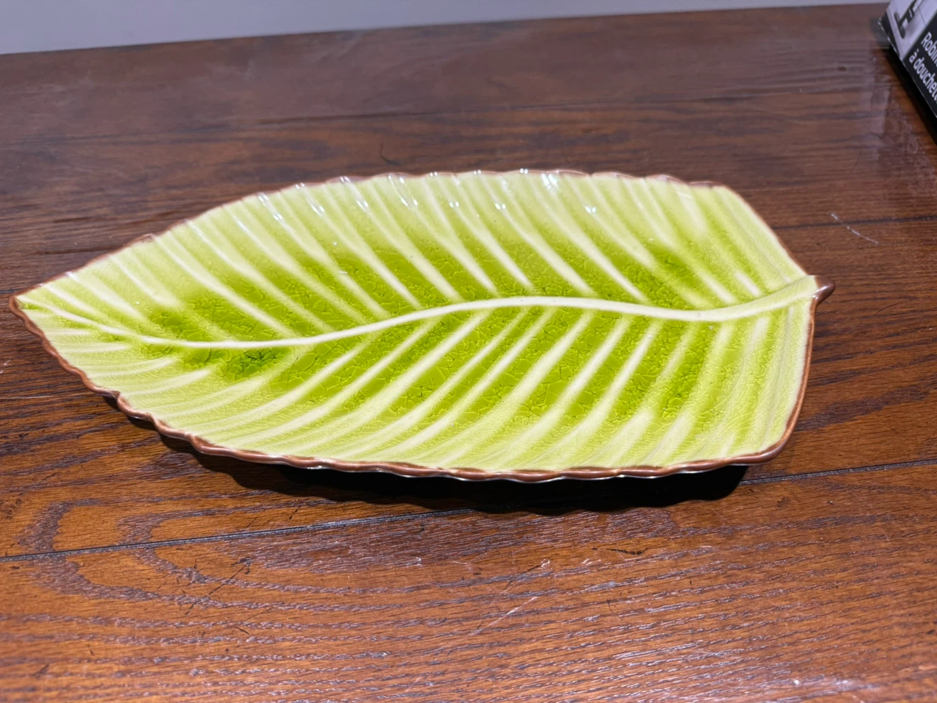 Green Leaf Plate