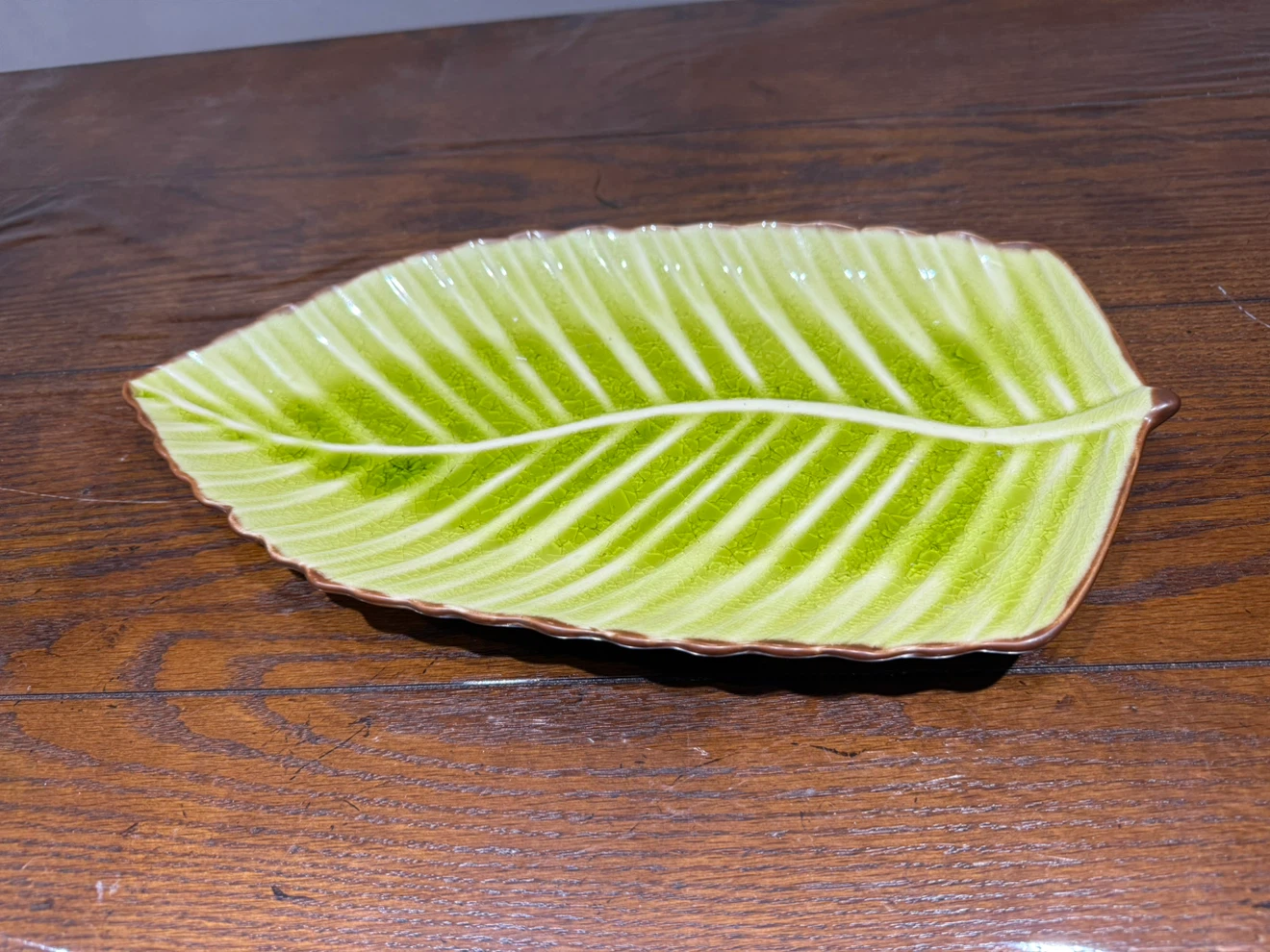 Green Leaf Plate - photo 2