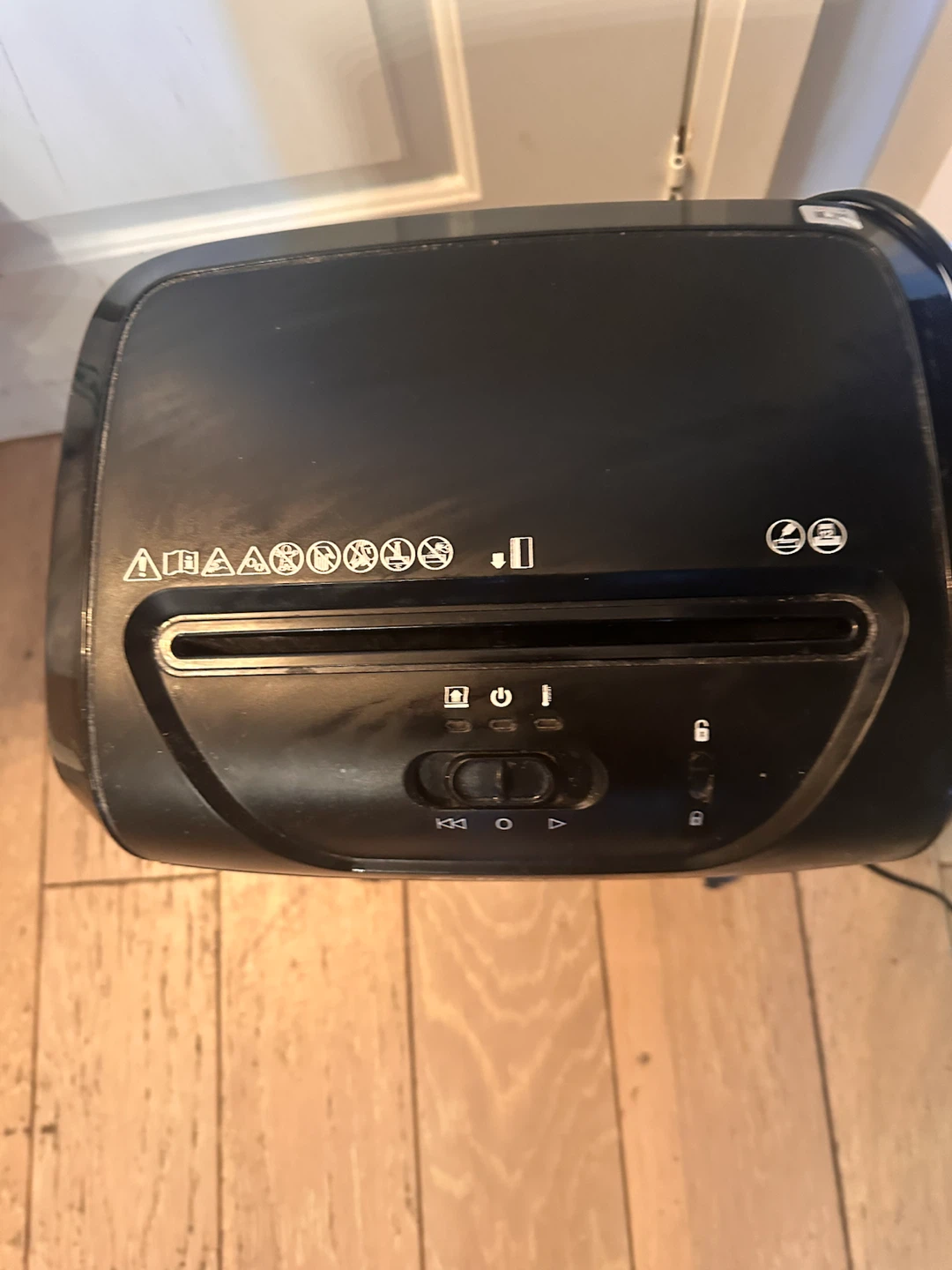 Fellowes Shredder - photo 2