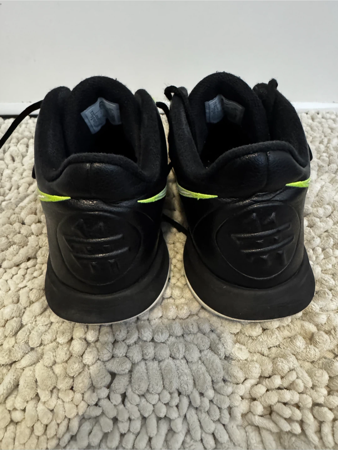 Nike Kyrie Basketball Shoes - photo 3
