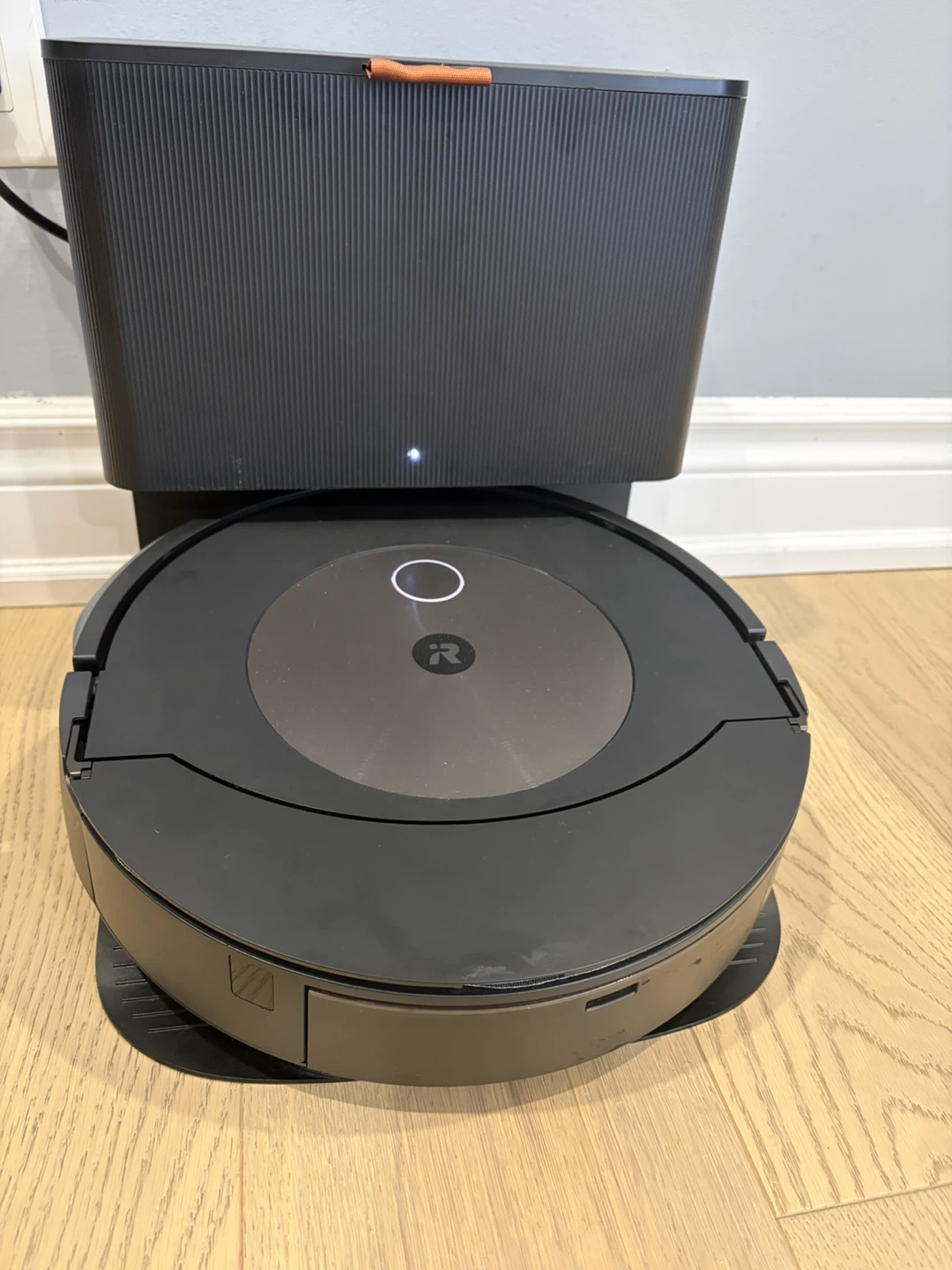 iRobot Roomba Combo j9+ with Auto-Fill Clean Base