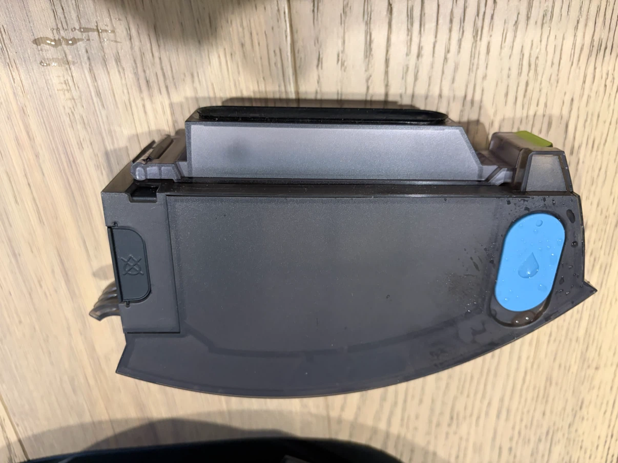 iRobot Roomba Combo j9+ with Auto-Fill Clean Base - photo 4