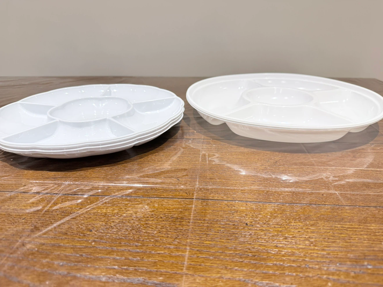 White Plastic Serving Platters - photo 5