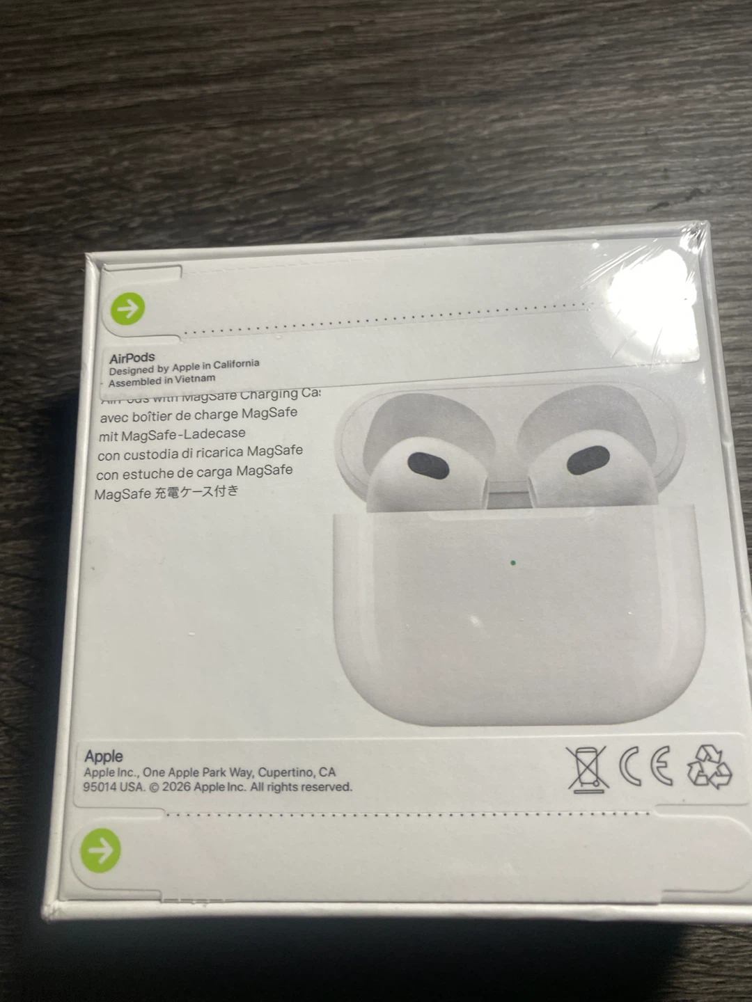 Apple AirPods (3rd gen) with MagSafe Charging Case - photo 5