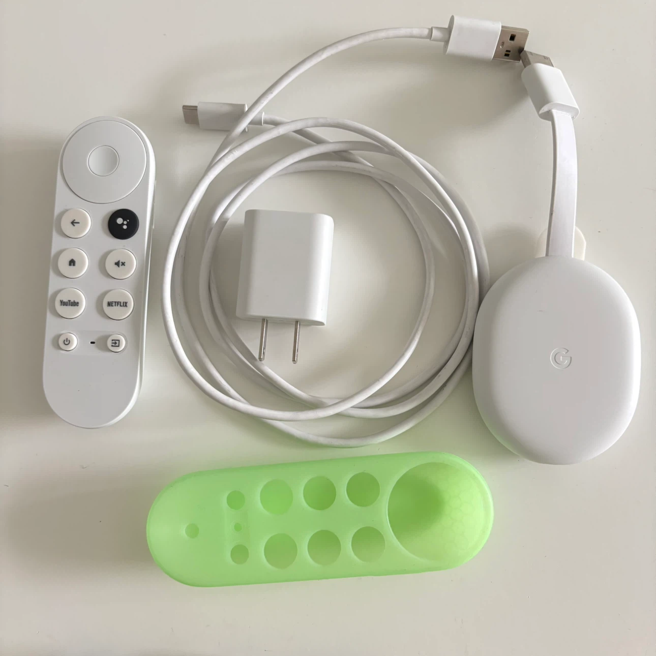 Google Chromecast with Google TV + Remote – Complete Set - photo 2