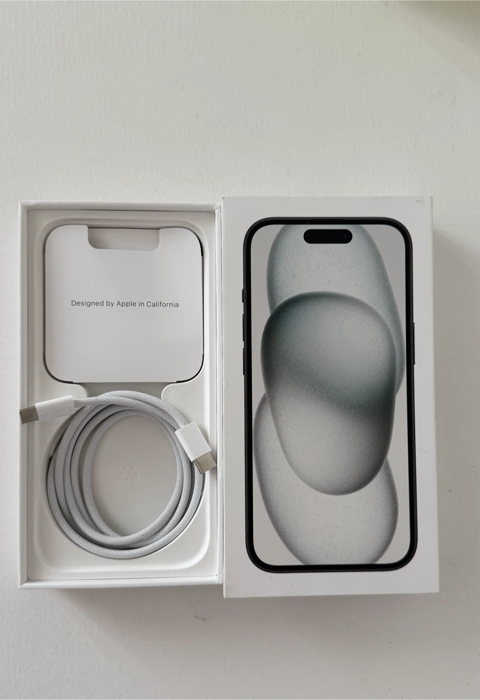iPhone 15, 256 Gb - photo 3