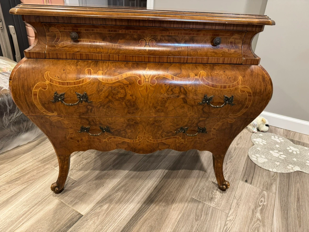 Italian handcrafted table with 3 drawers