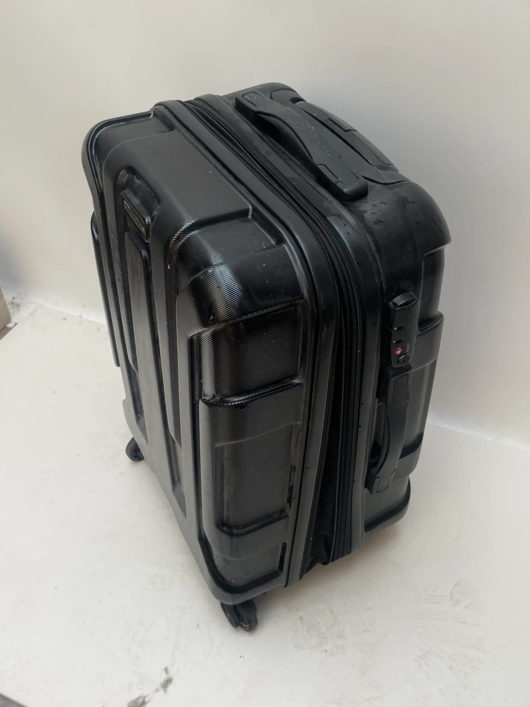 Samsonite Black Hardshell Spinner Suitcase - photo 2