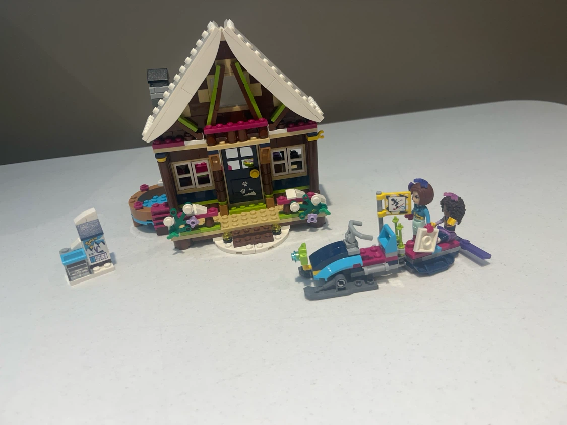 LEGO Friends Winter Lodge Building Set