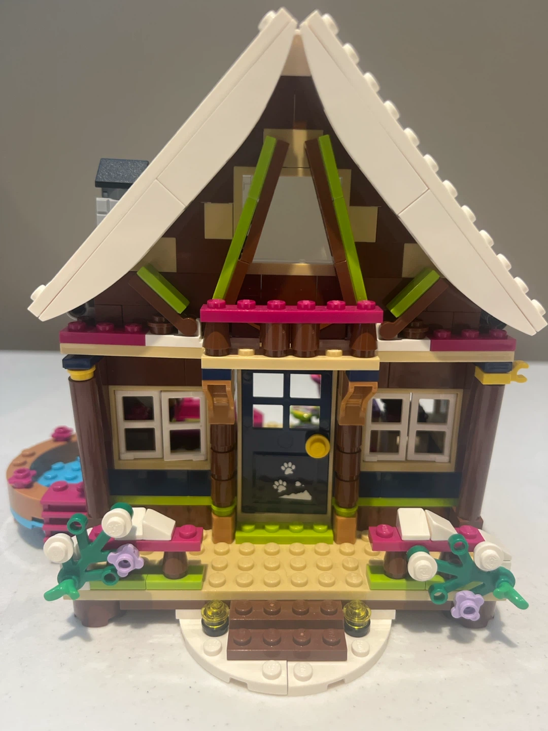 LEGO Friends Winter Lodge Building Set - photo 2