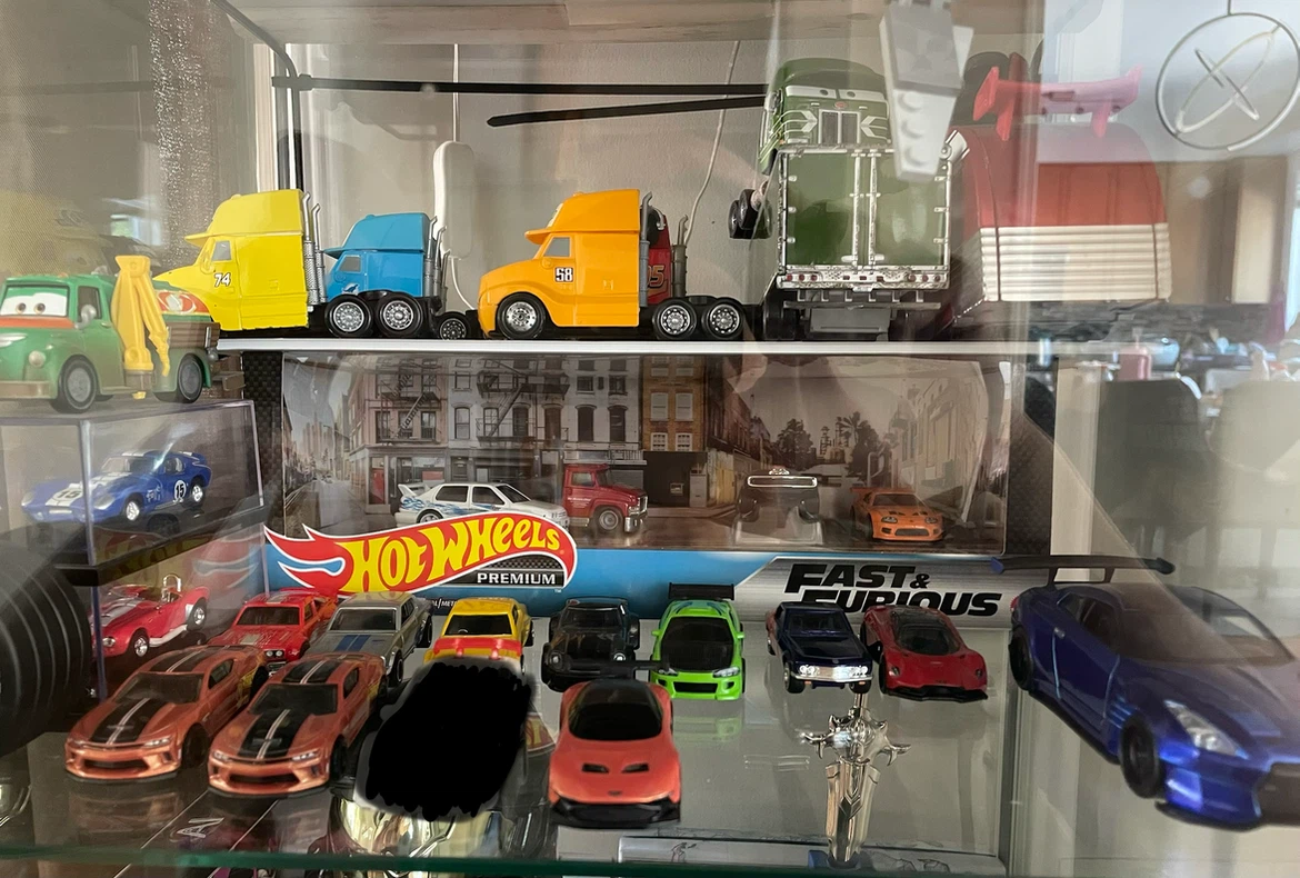 Hot Wheels lot (new and used) - photo 2