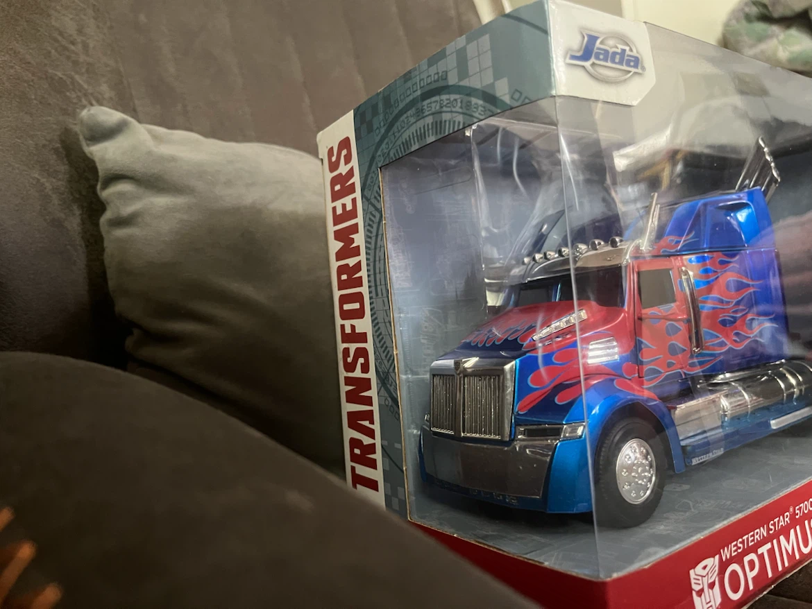Transformers Optimus Prime Western Star 5700 XE Die-Cast Truck - photo 3
