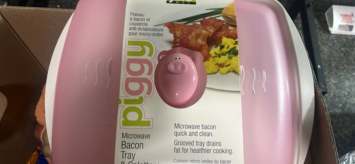 New Piggy Microwave Bacon Tray