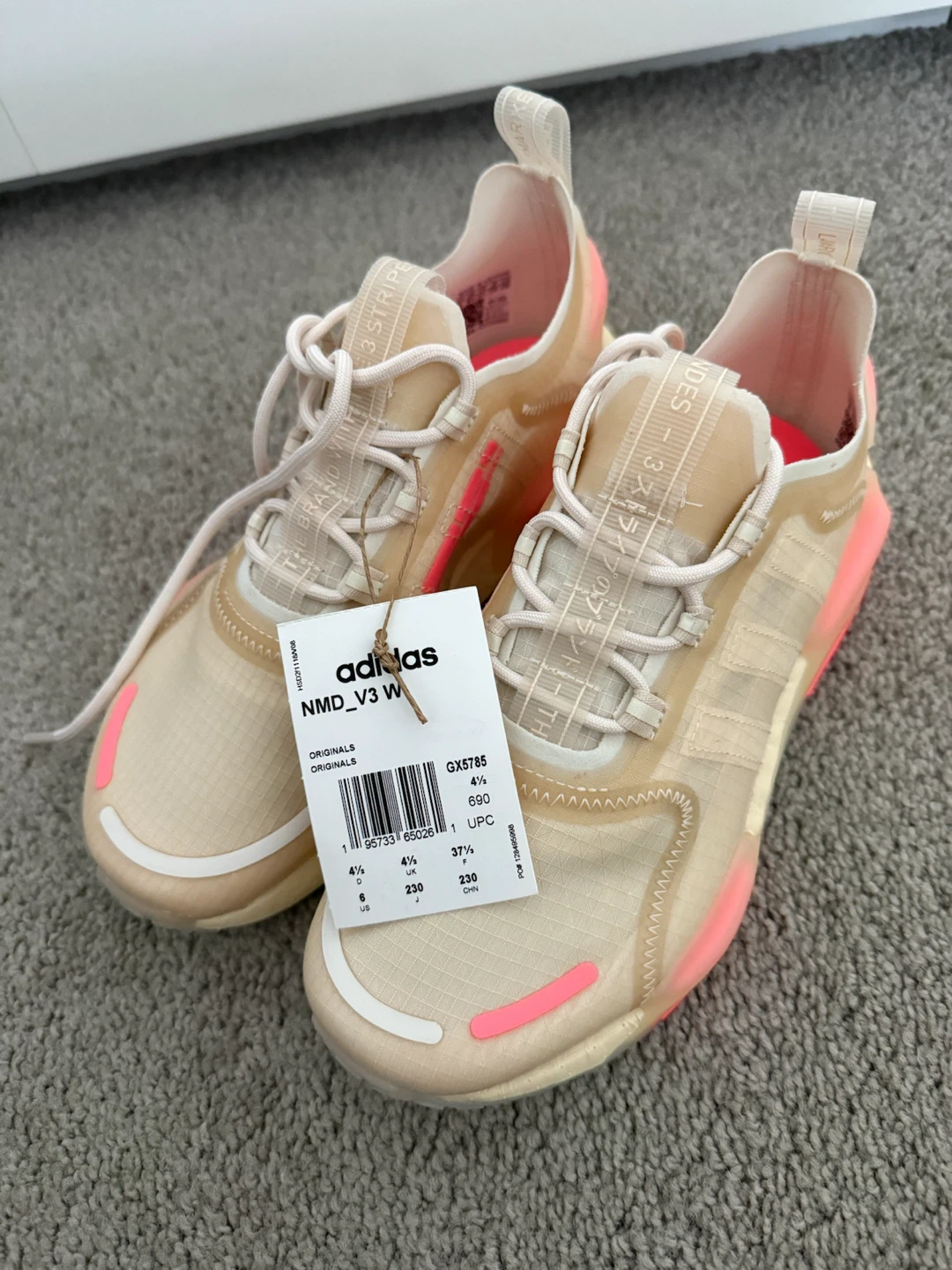 Adidas NMD_R1 V2 Shoes - photo 3