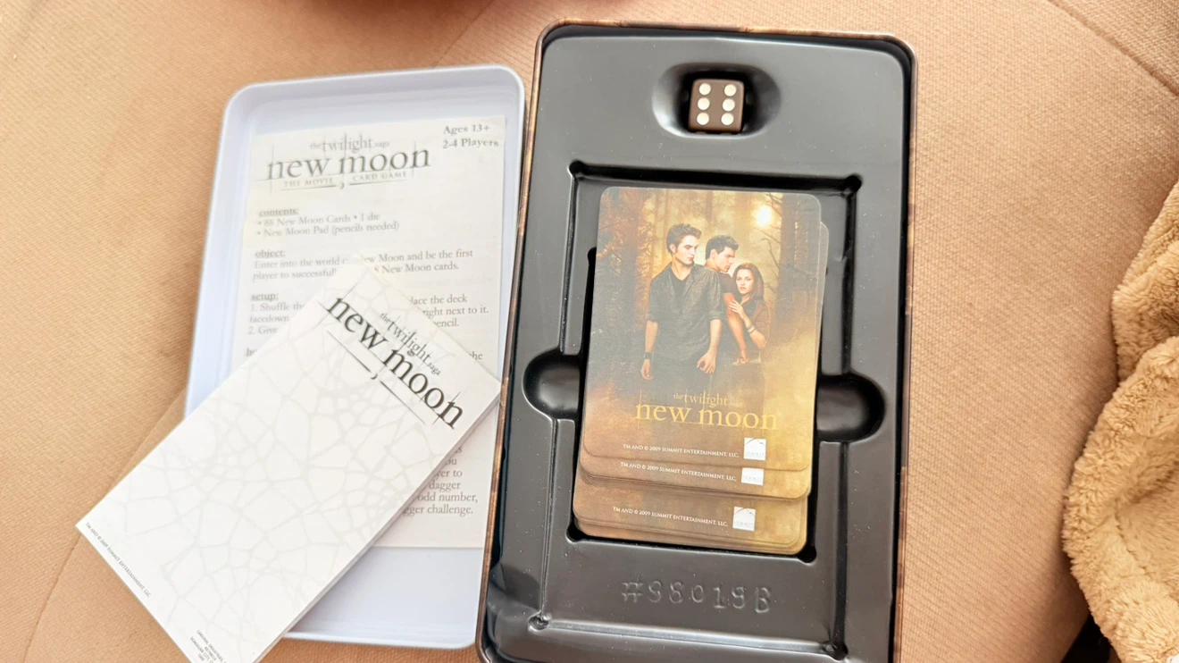 The Twilight Saga:”New Moon”Card Game - photo 5