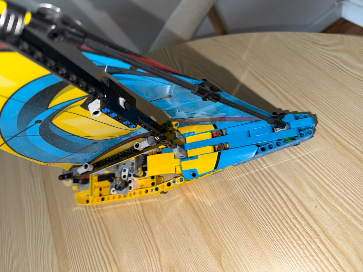 LEGO Technic Catamaran 42105 - photo 3