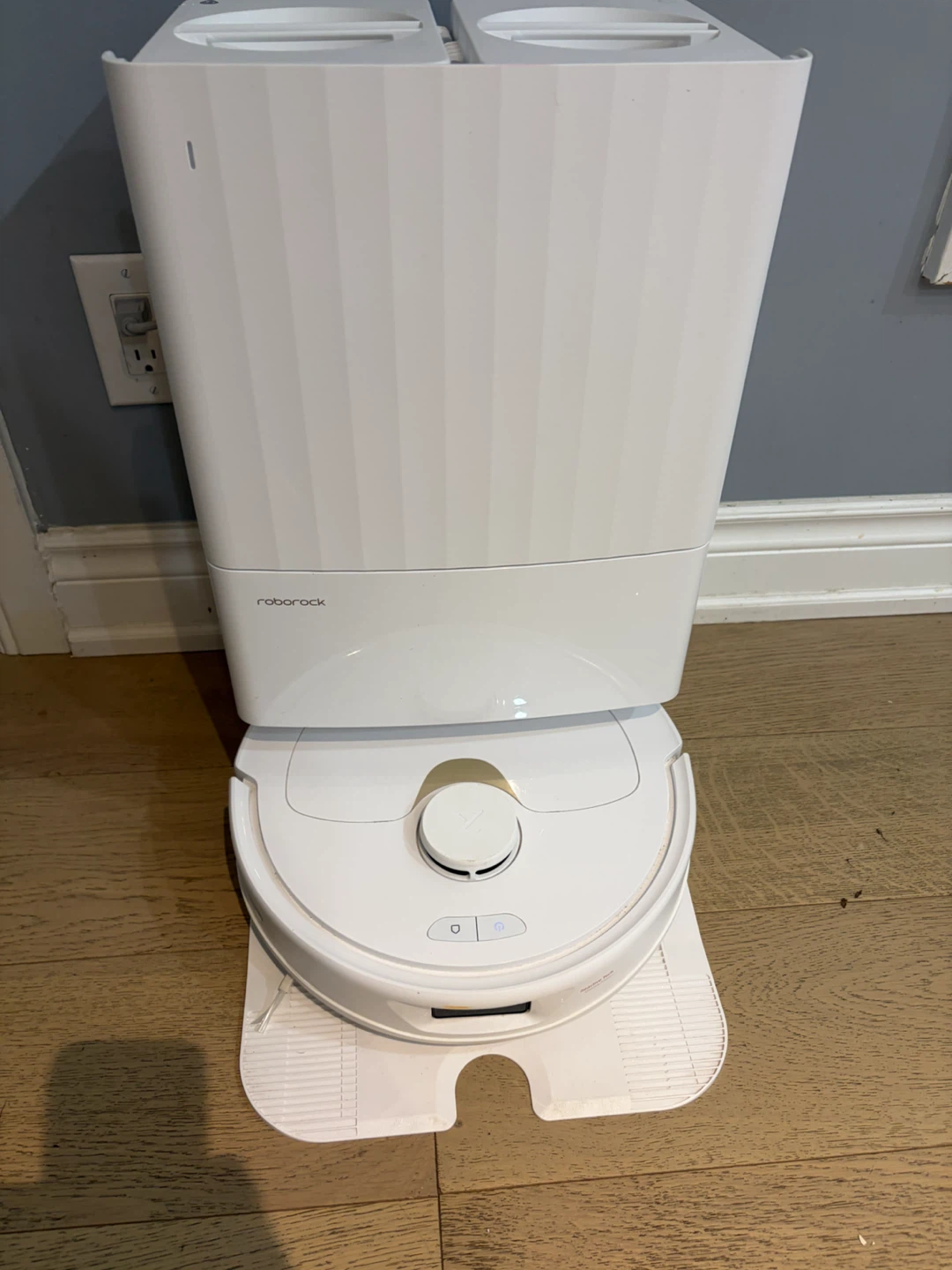 Roborock Q Revo Robot Vacuum & Mop with Self-Cleaning Dock