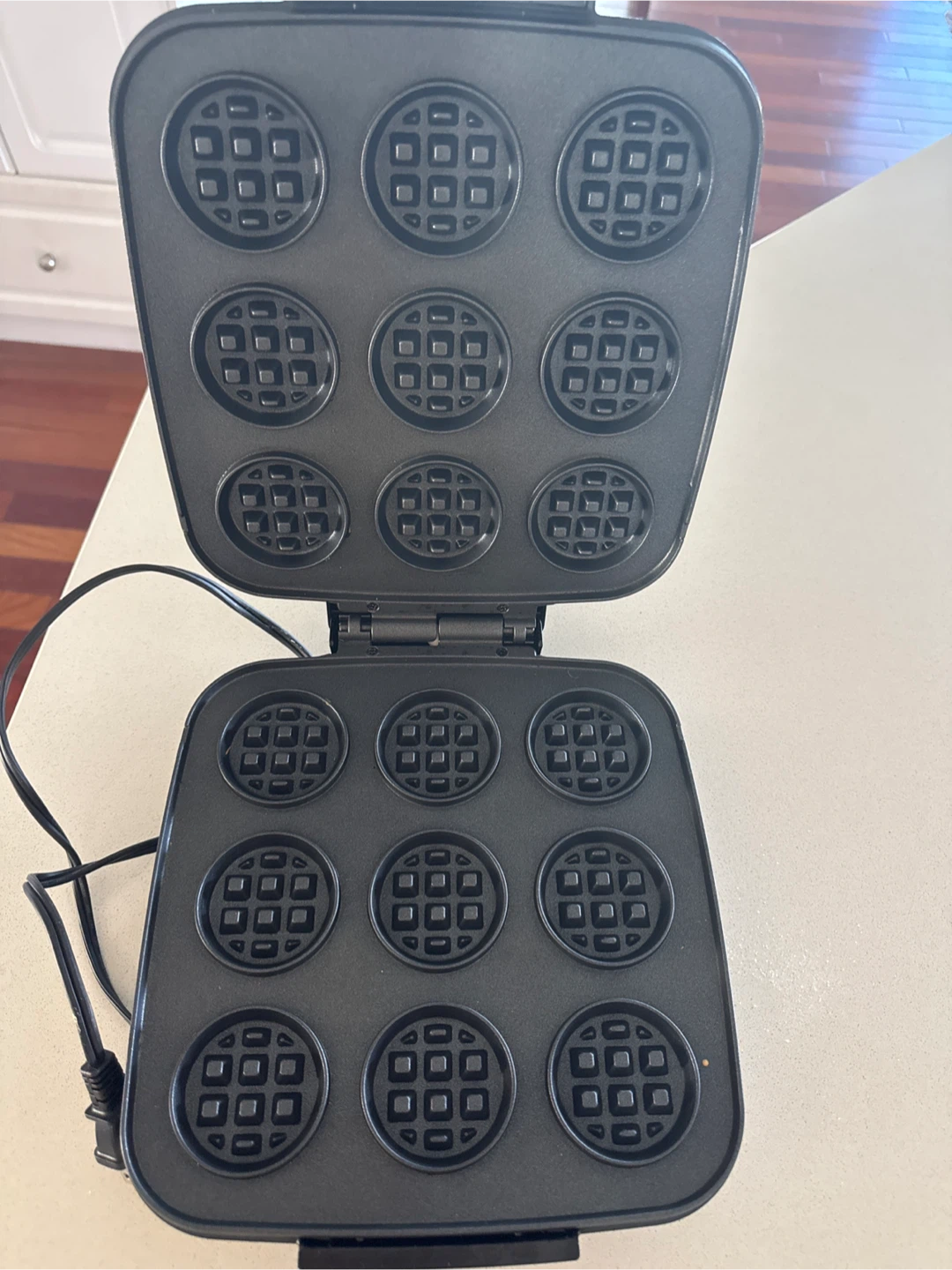 Mini waffle maker - photo 2