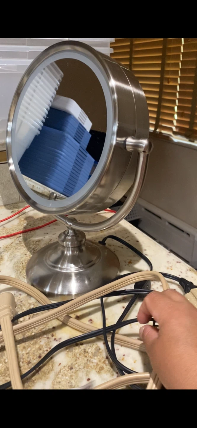 Lighted Vanity Mirror