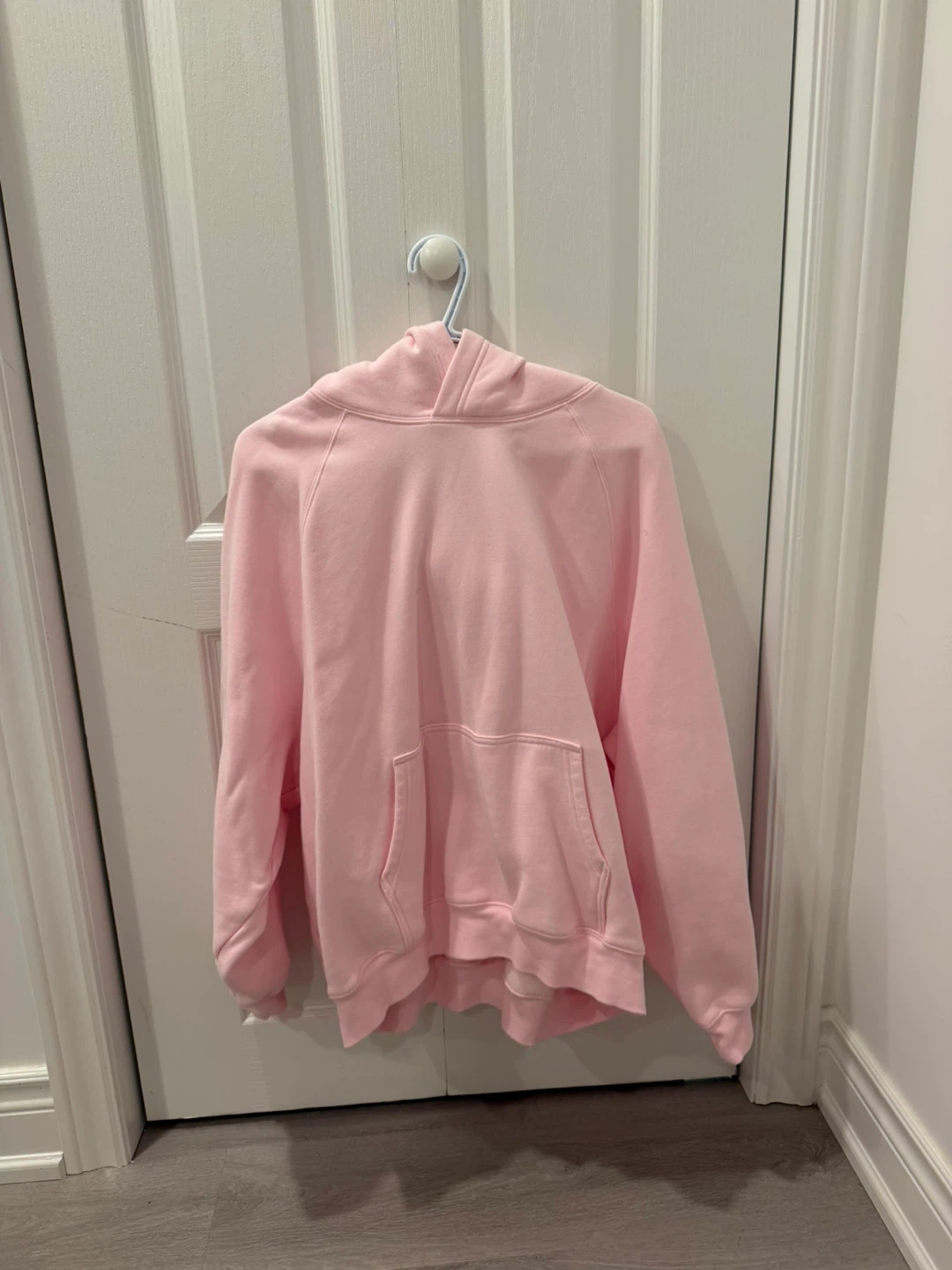 Aritzia Cozy Sweatfleece Mega Hoodie in Villa Pink