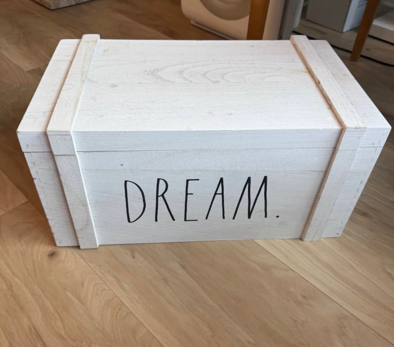 White Wooden Storage Chest with 'DREAM' print - photo 3