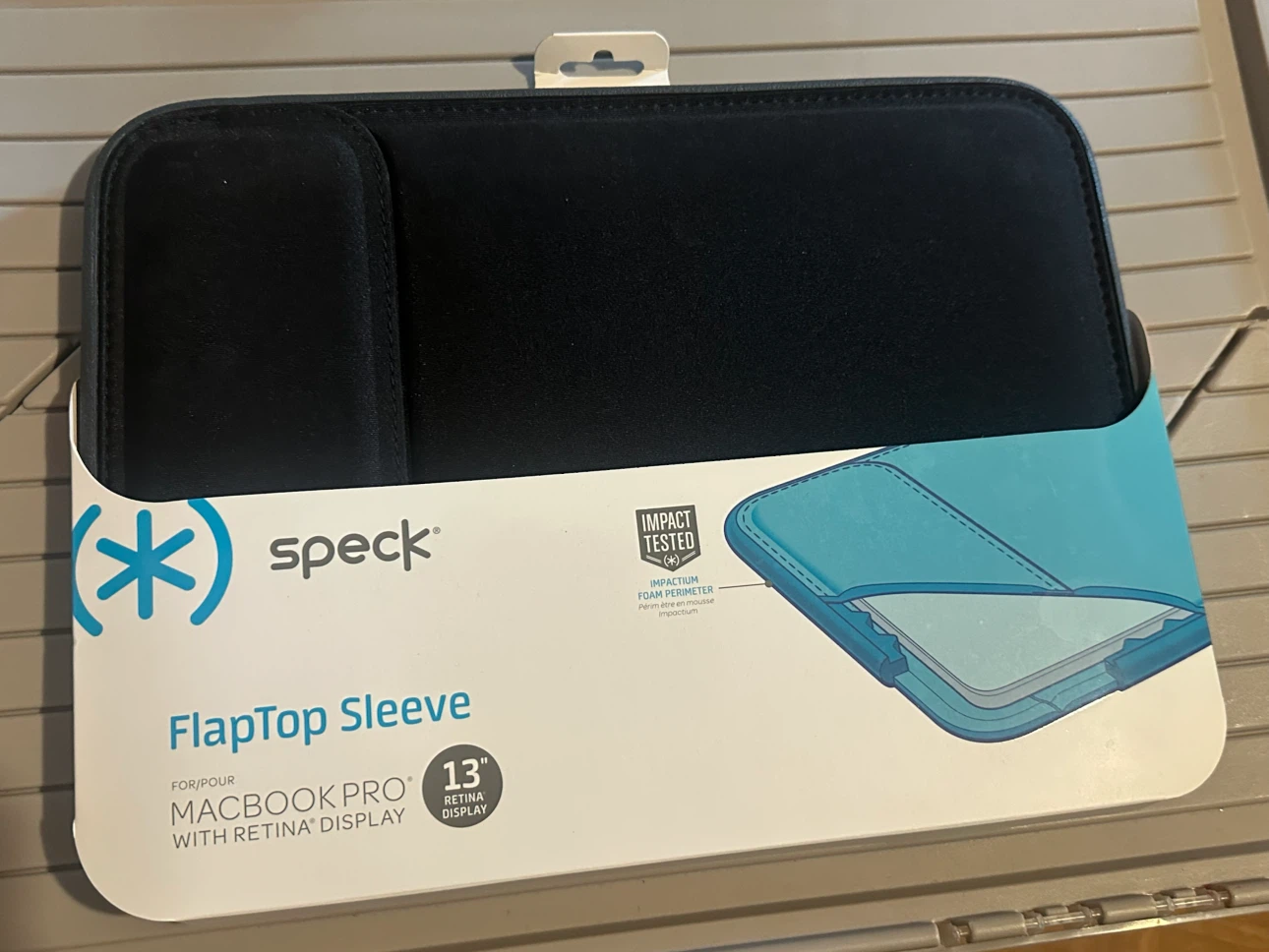 Speck FlapTop Sleeve for MacBook Pro 13" Retina