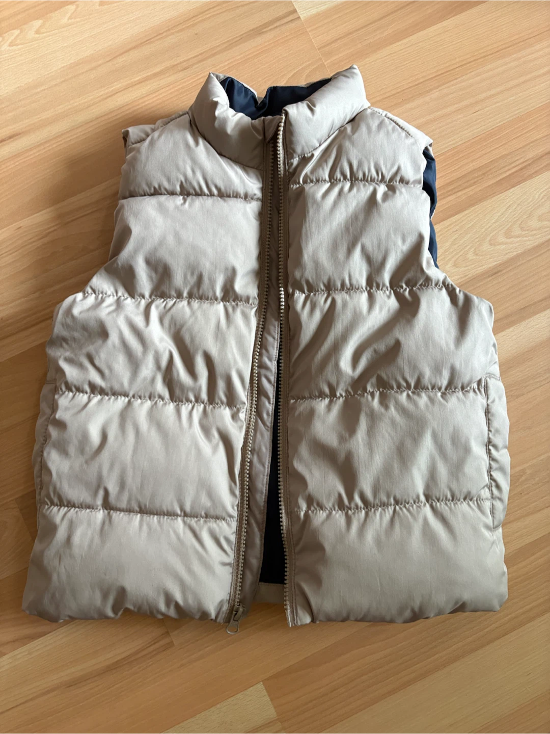 Kids Vest Water Resistant Size Small (6 - 7 )