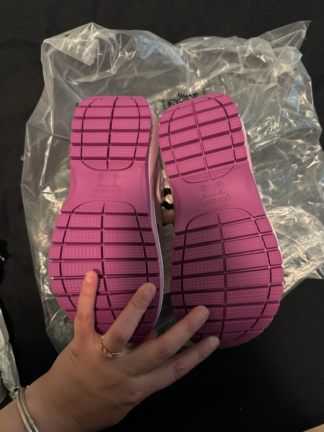 Crocs Mega Crush Sandal Pink Size 4M - photo 3