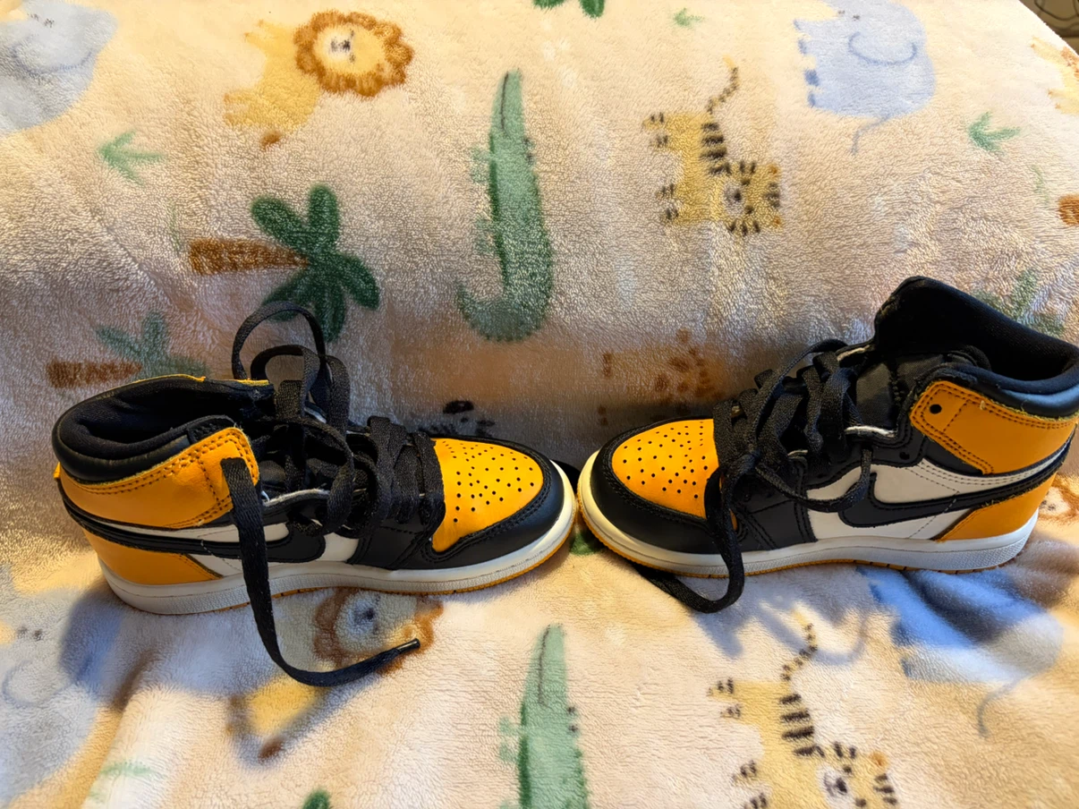 Air Jordan 1 Mid (Kids) Size 11.5C - photo 2
