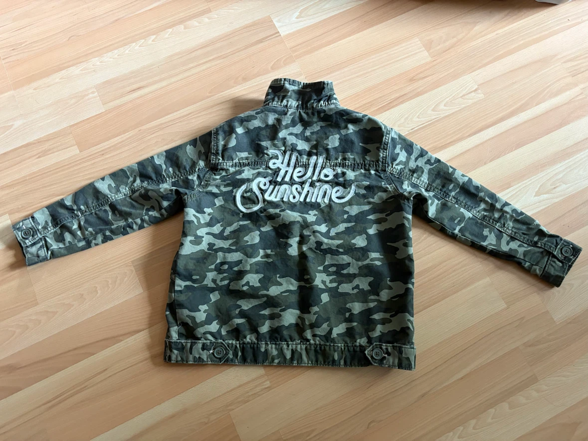 Girls Camouflage Jacket Size Medium (7 - 8) - photo 3