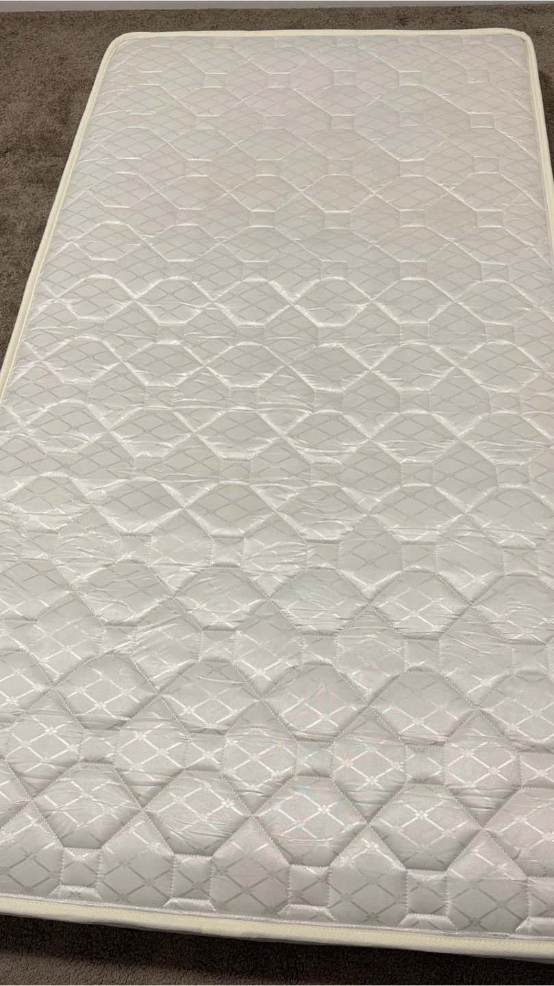 White Mattress - photo 3